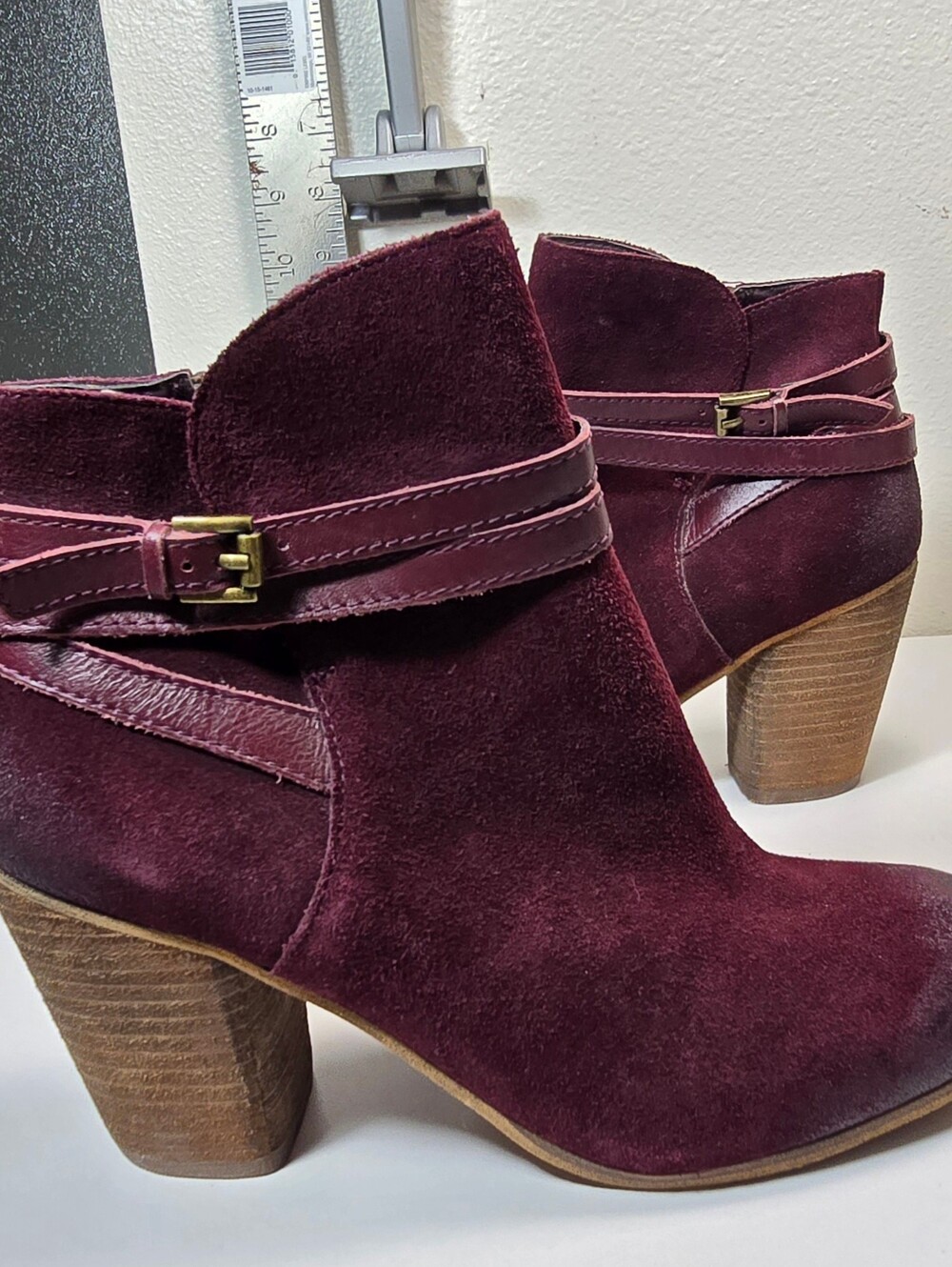 BP ankle booties leather burgandy boho distress look stacked heel size 8